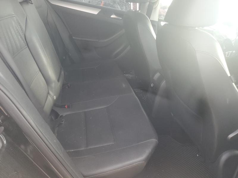 2013 VOLKSWAGEN JETTA SE - 3VWDX7AJXDM389131