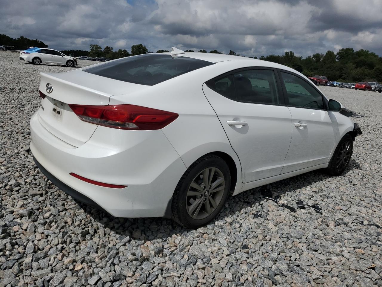 HYUNDAI ELANTRA SEL