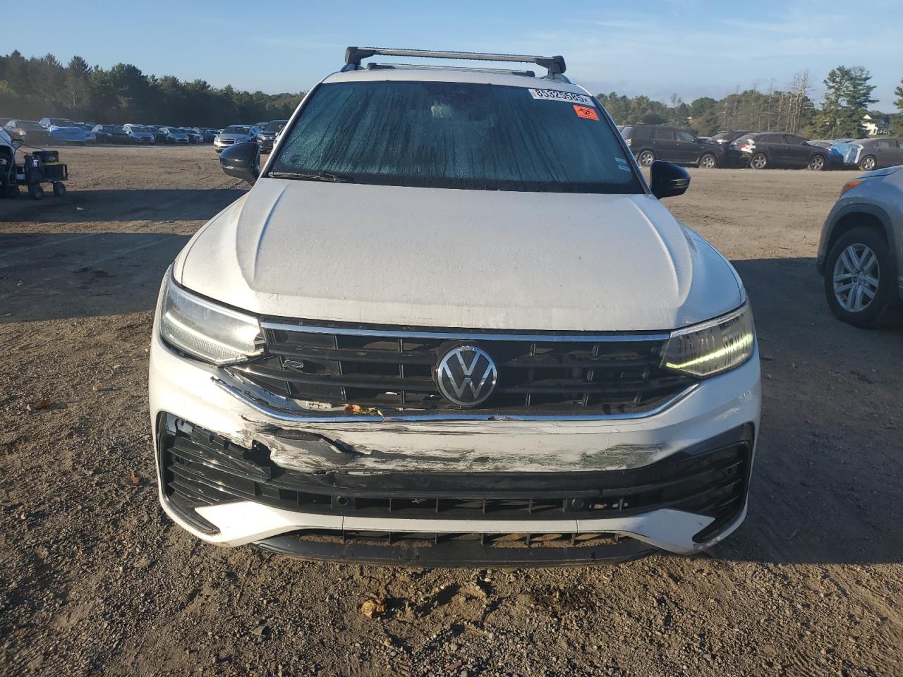 VOLKSWAGEN TIGUAN SE R-LINE BLACK