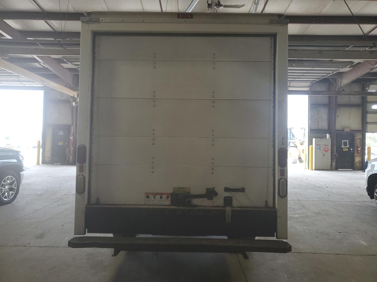 FORD ECONOLINE E350 SUPER DUTY CUTAWAY VAN