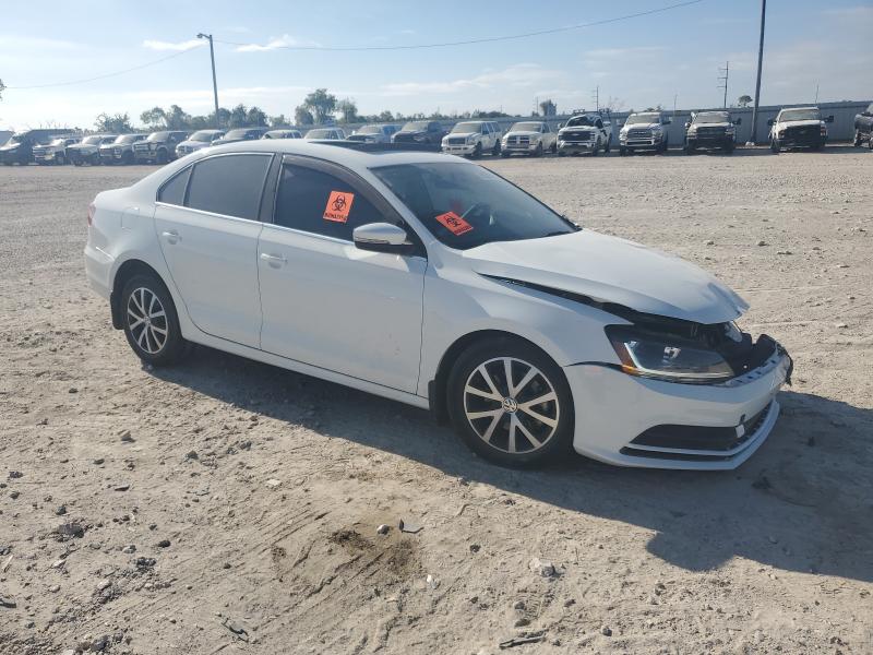 2018 VOLKSWAGEN JETTA SE - 3VWDB7AJ3JM218540