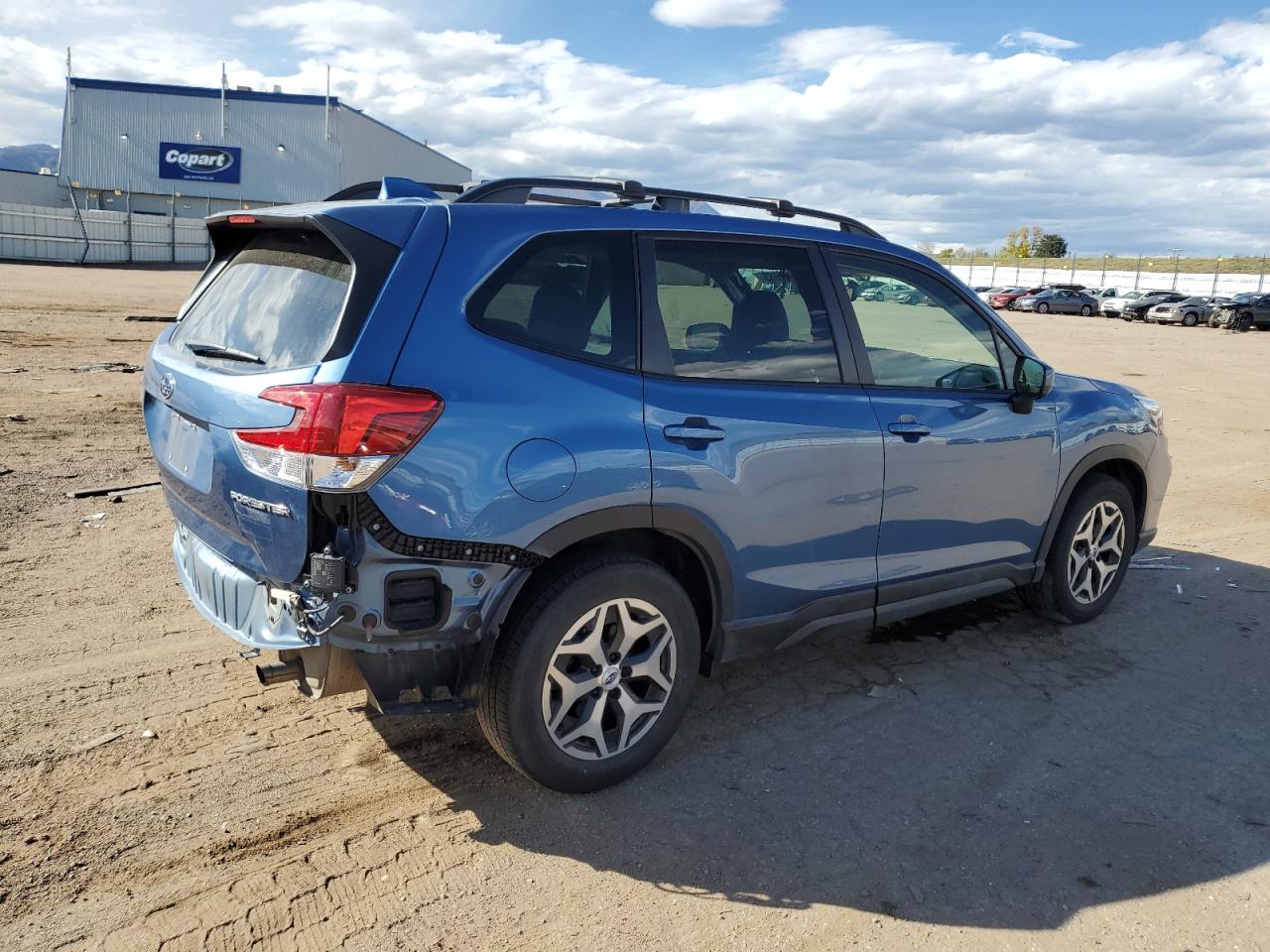 SUBARU FORESTER PREMIUM