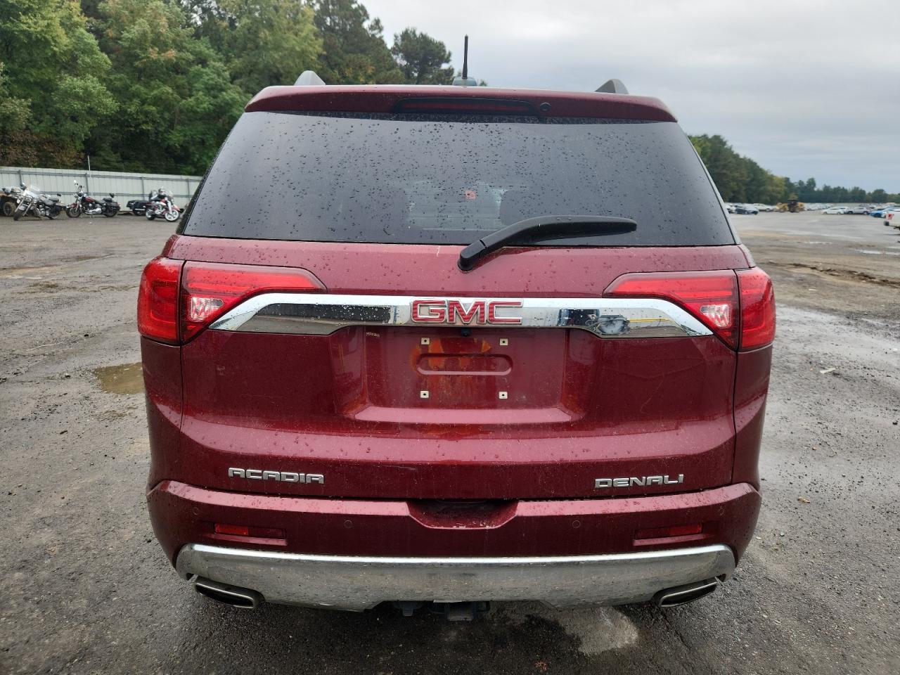 GMC ACADIA DENALI