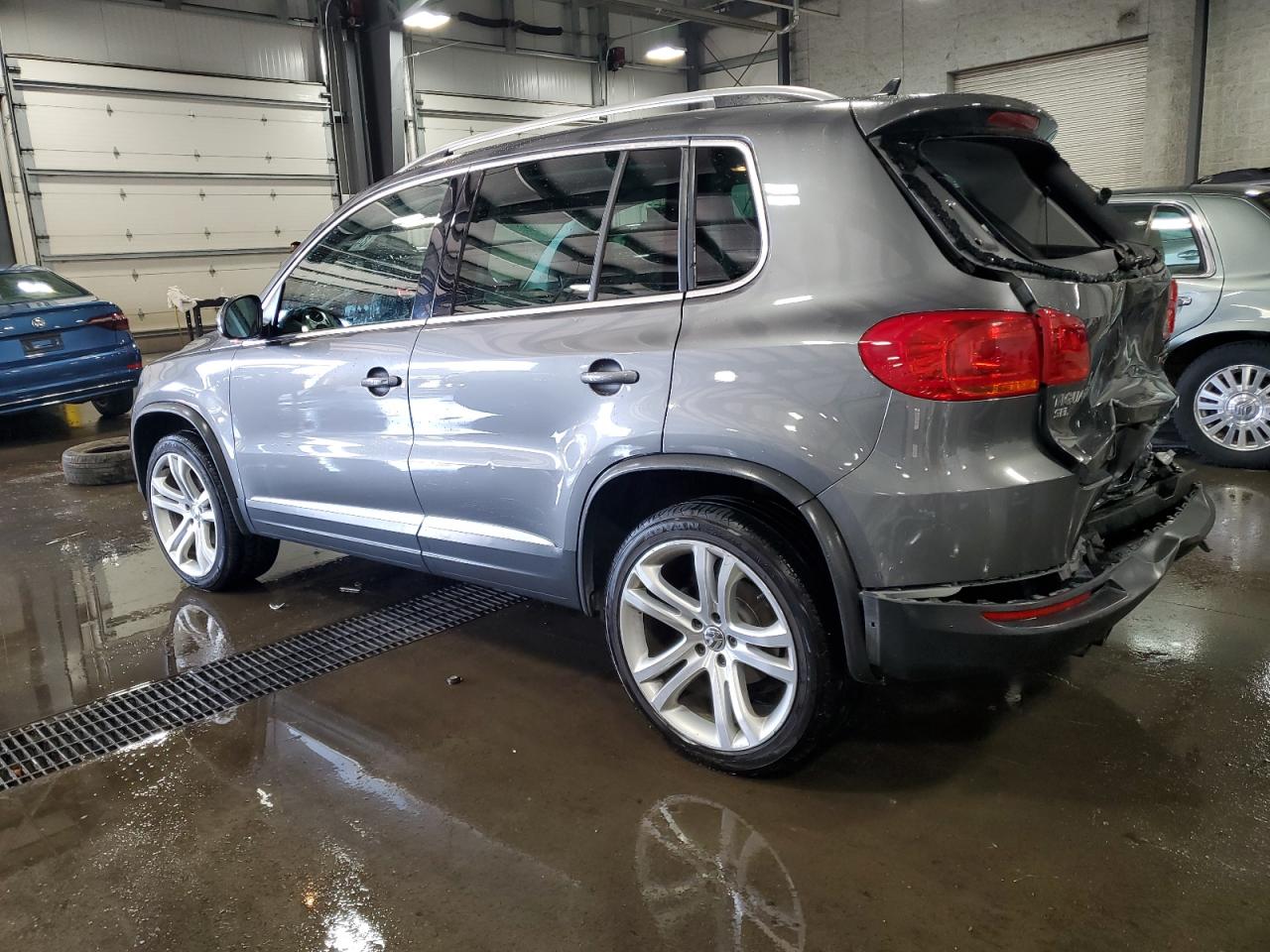 VOLKSWAGEN TIGUAN S