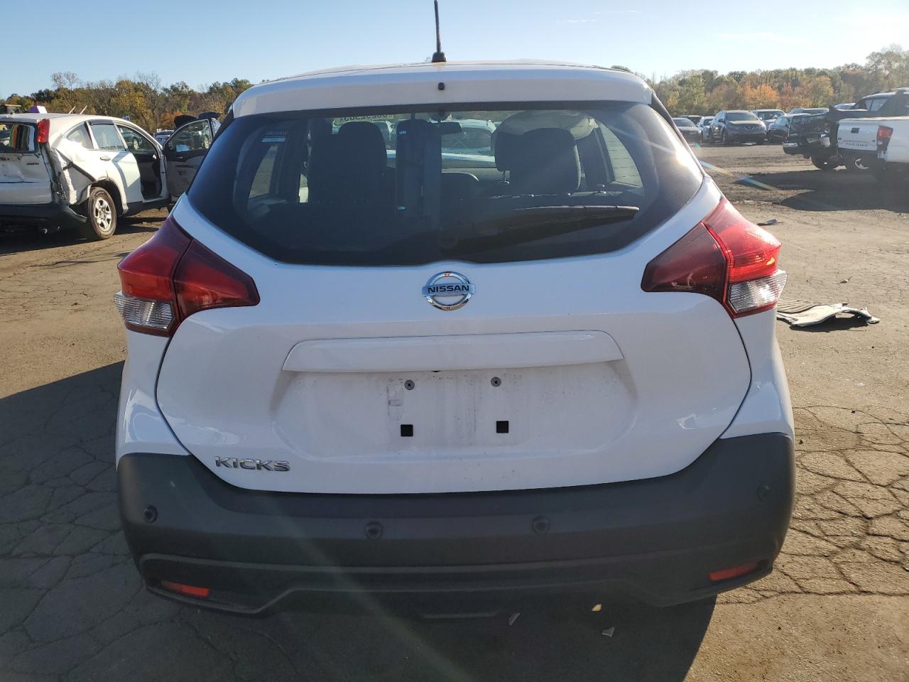 NISSAN KICKS S
