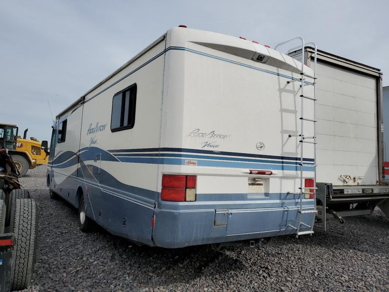 Lot #3264648917 1999 FLEETWOOD PACE ARROW