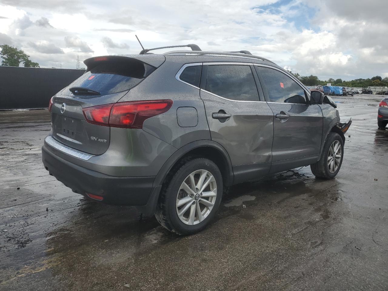 NISSAN ROGUE SPORT S