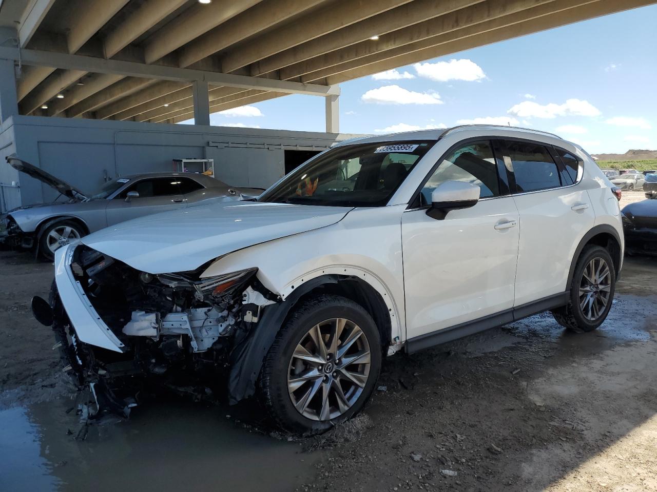 MAZDA CX-5 SIGNATURE