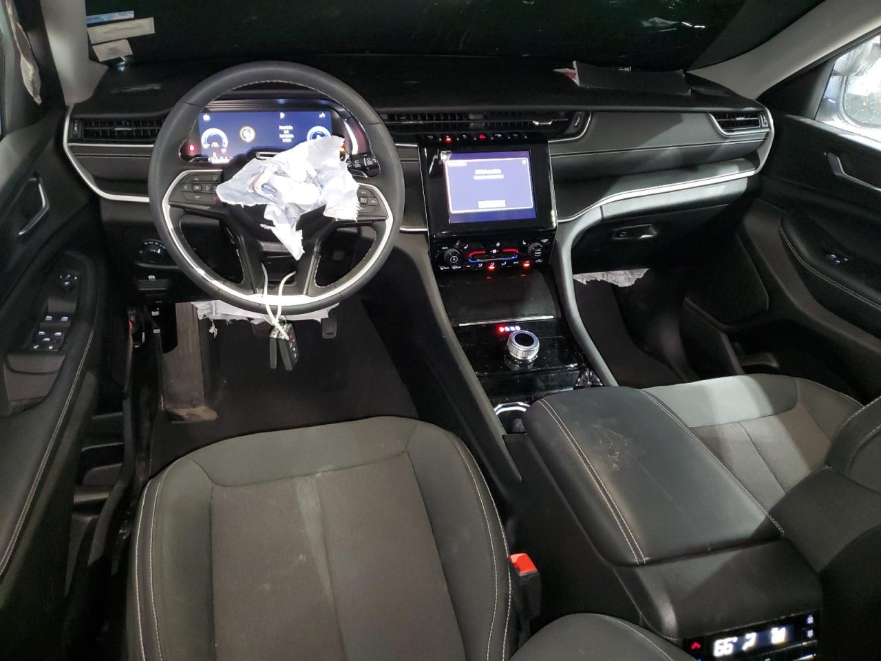 JEEP GRAND CHEROKEE L LAREDO