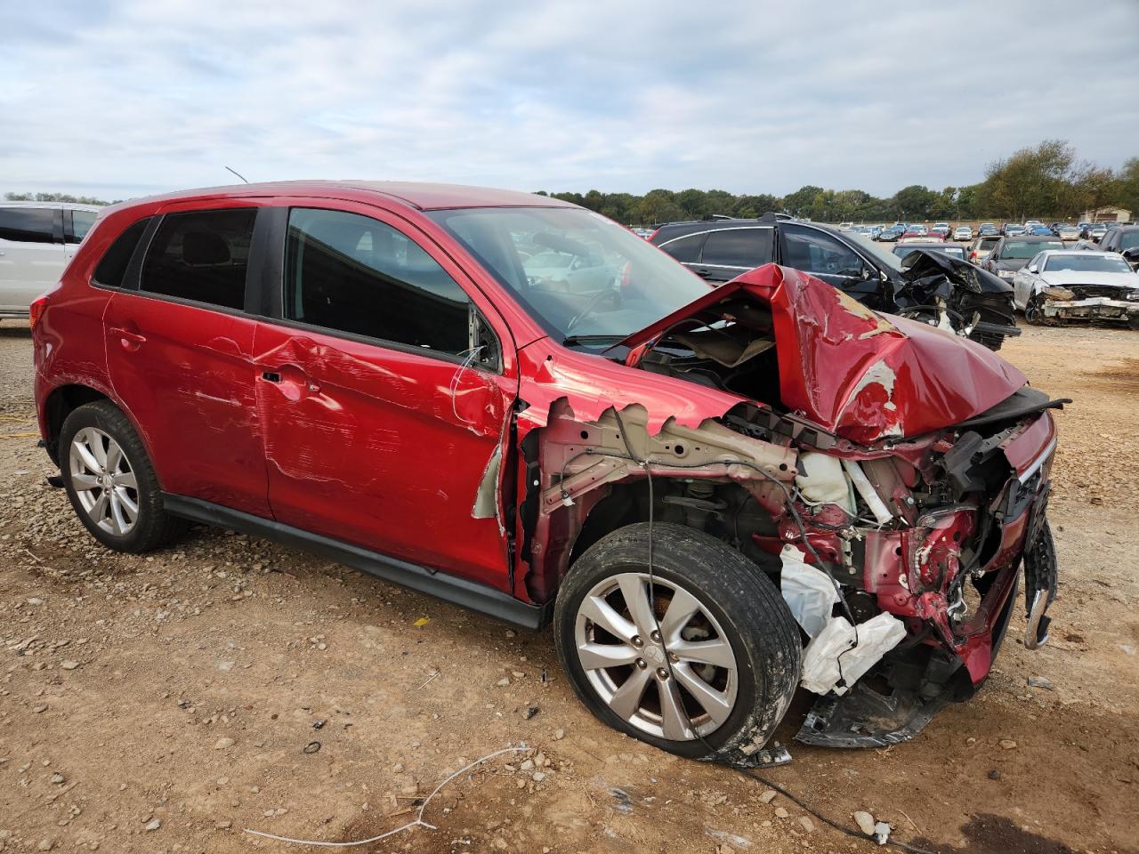 MITSUBISHI OUTLANDER ES