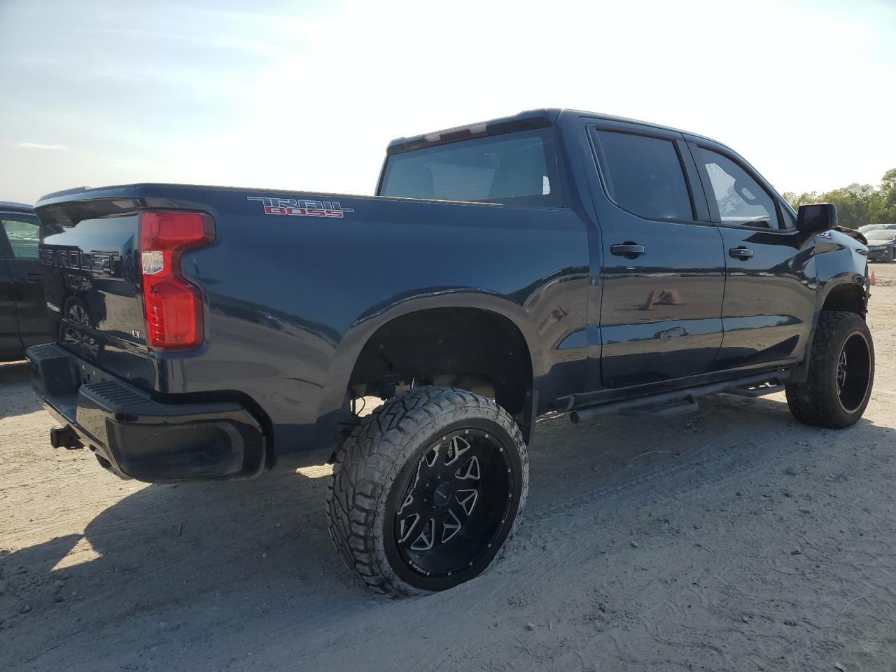 CHEVROLET SILVERADO K1500 LT TRAIL BOSS