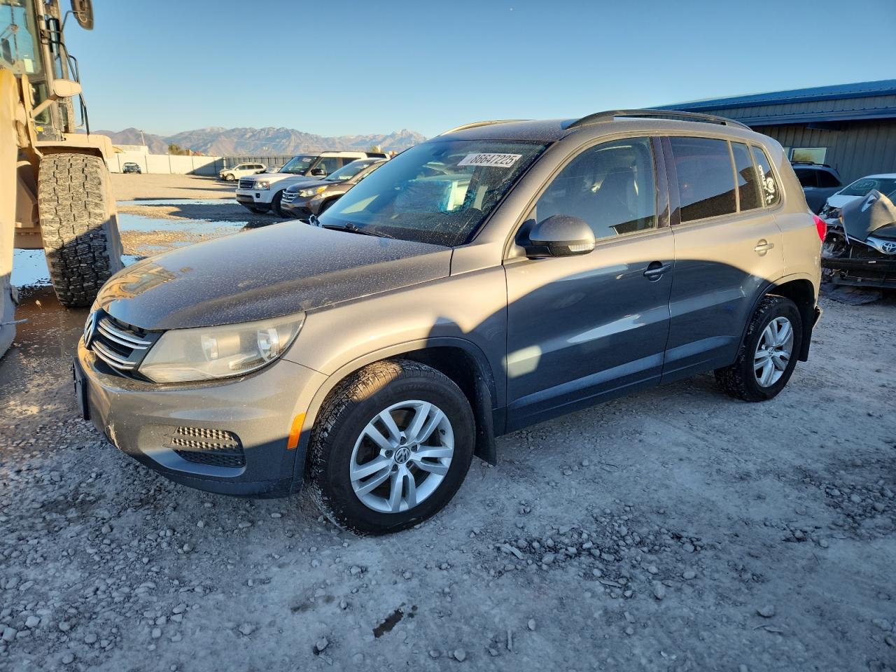 VOLKSWAGEN TIGUAN S