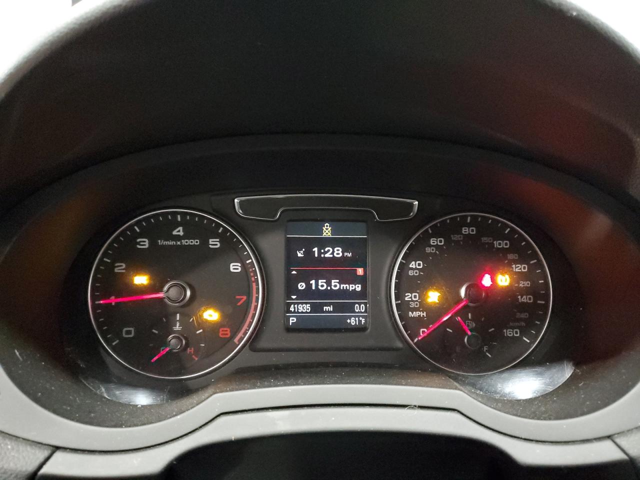 AUDI Q3 PREMIUM PLUS