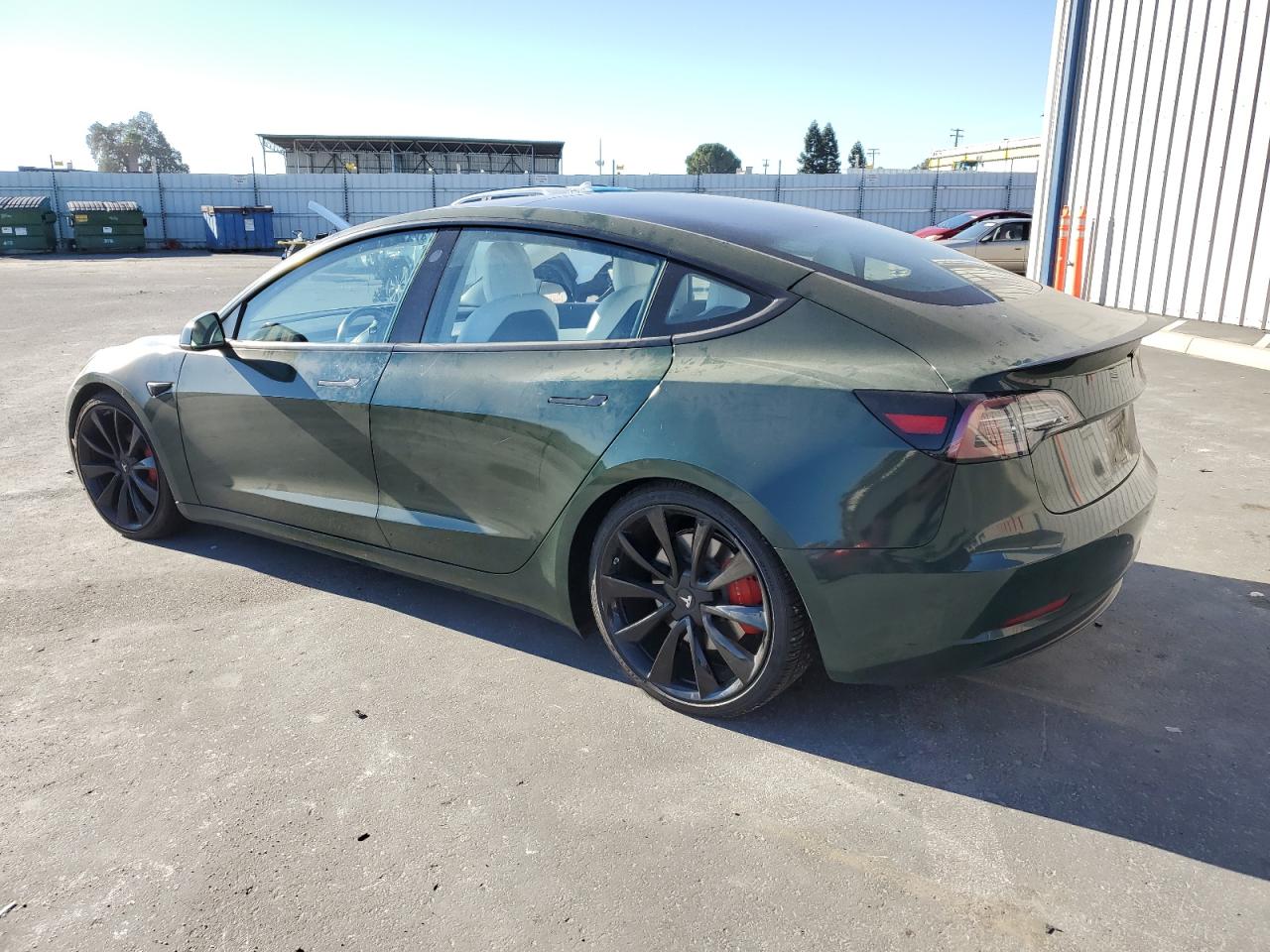 TESLA MODEL 3