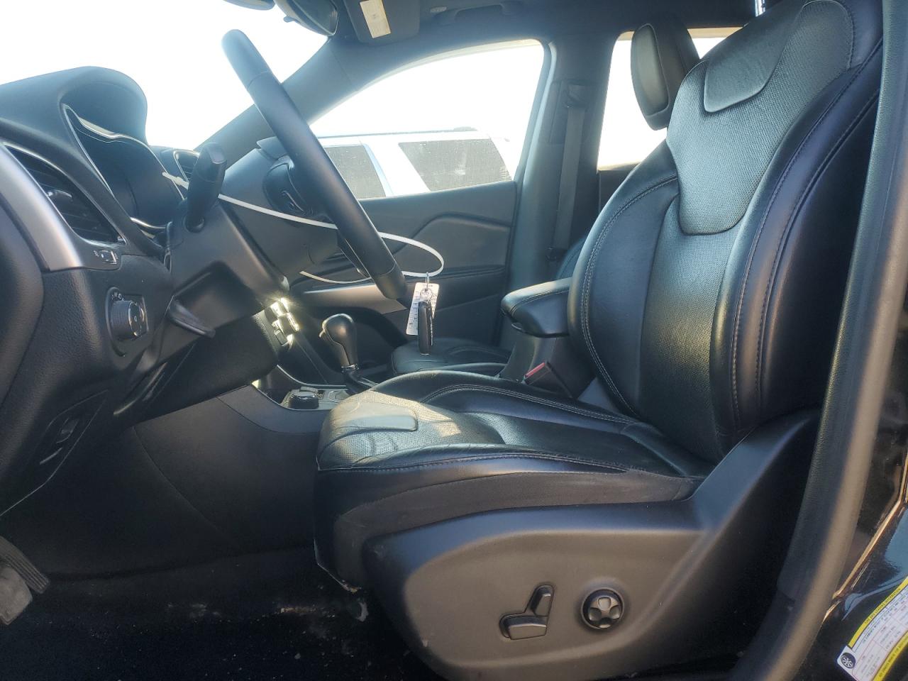 JEEP GRAND CHEROKEE LATITUDE LUX