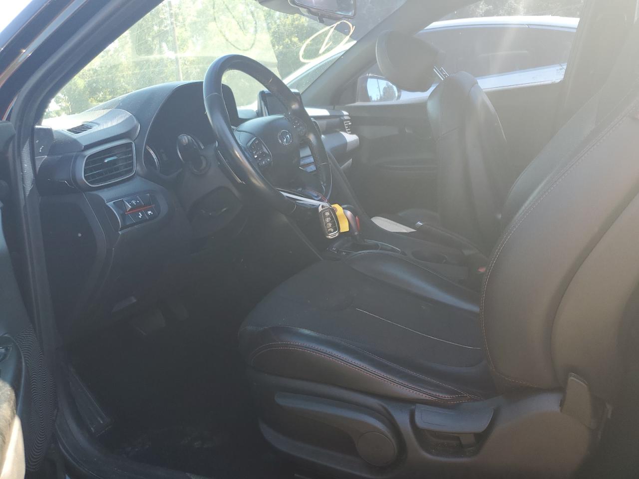 HYUNDAI VELOSTER BASE