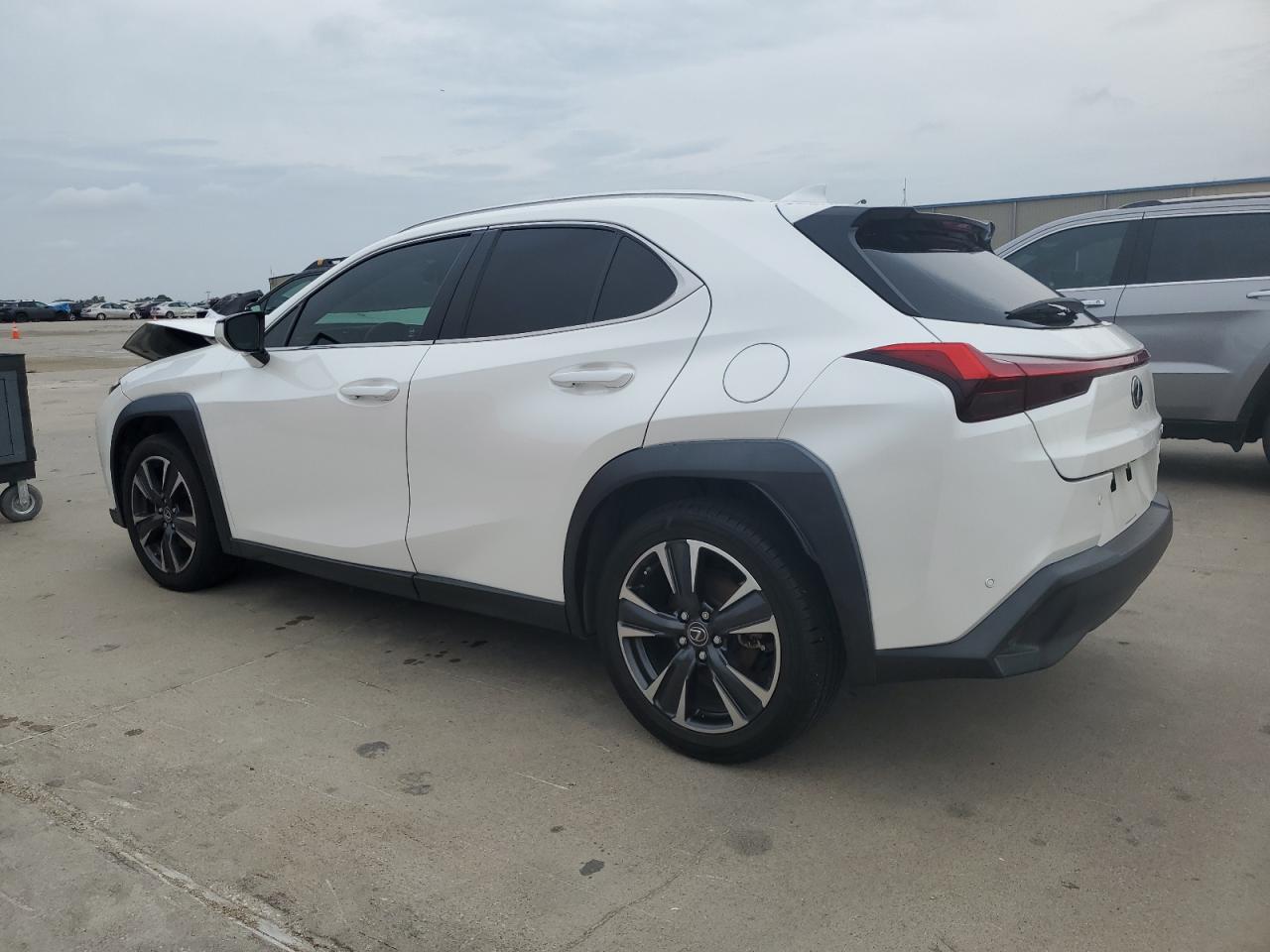 LEXUS UX 200