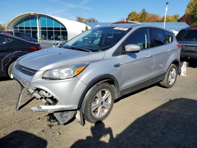 Global Auto Auctions: 2016 FORD ESCAPE SE
