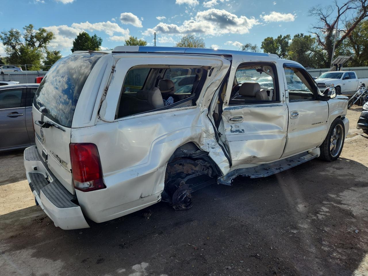 Lot #3292666606 2002 CADILLAC ESCALADE E