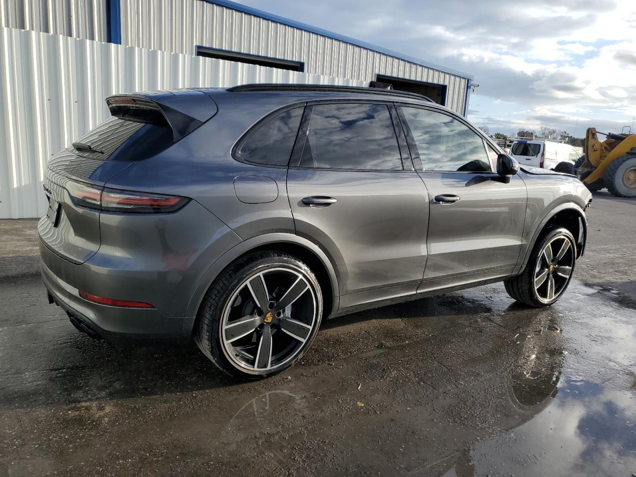 PORSCHE CAYENNE TURBO