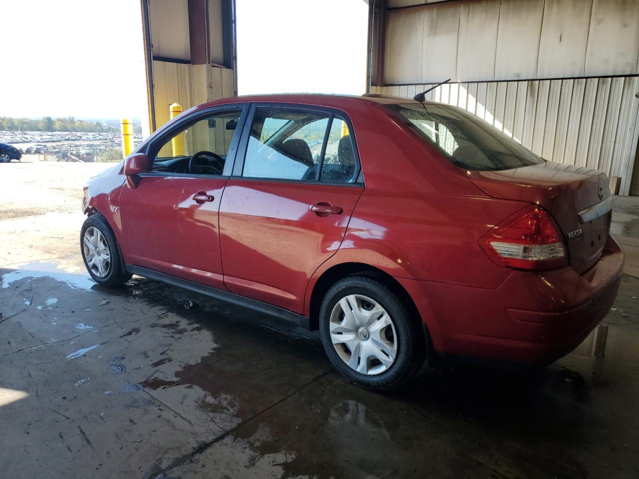 NISSAN VERSA S