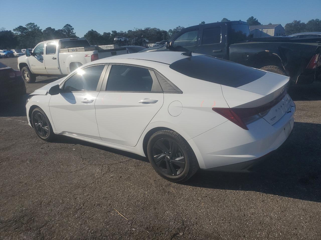 HYUNDAI ELANTRA BLUE