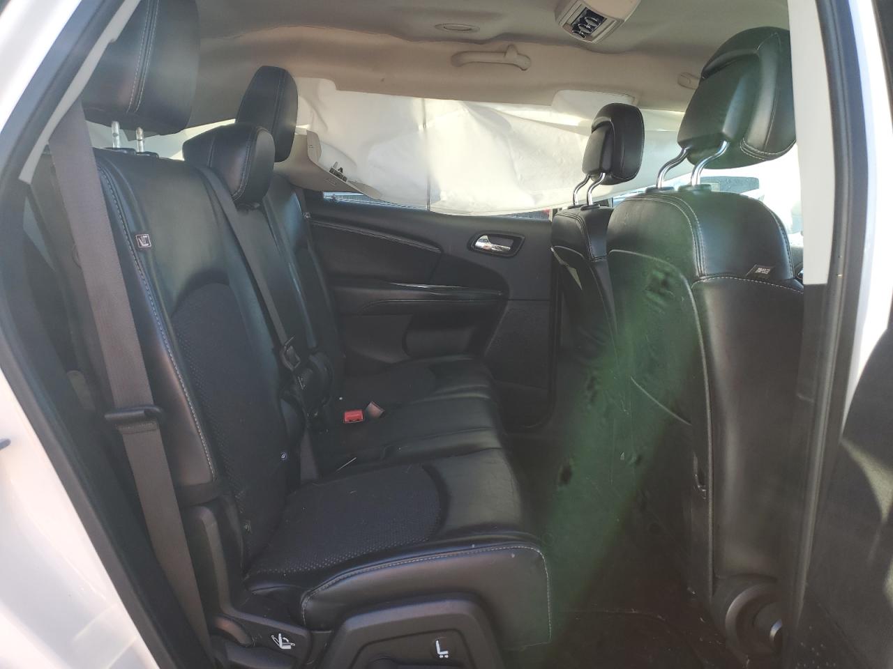 DODGE JOURNEY CROSSROAD