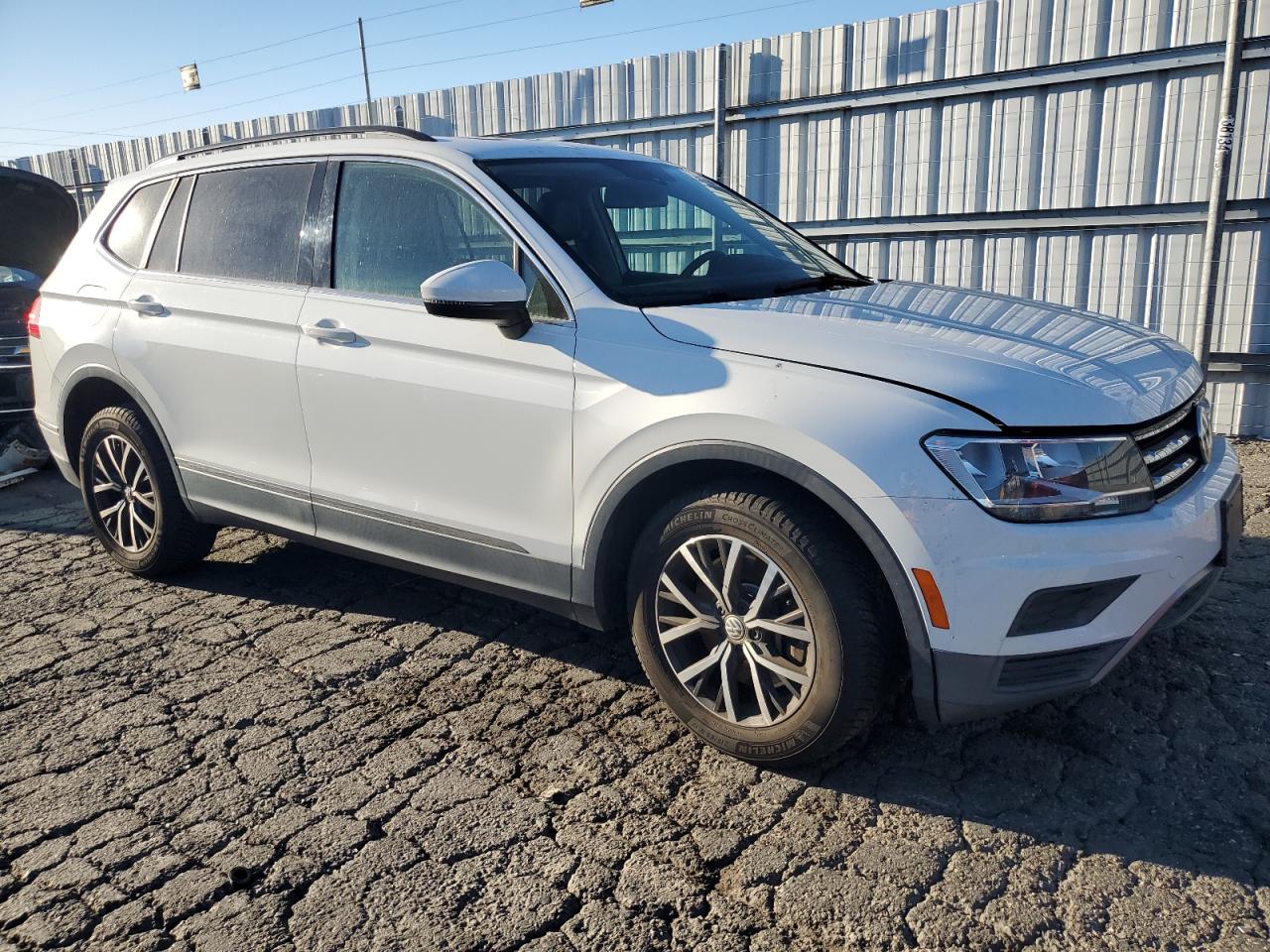 VOLKSWAGEN TIGUAN SE