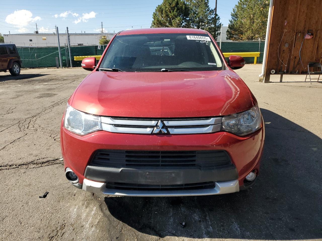 MITSUBISHI OUTLANDER SE