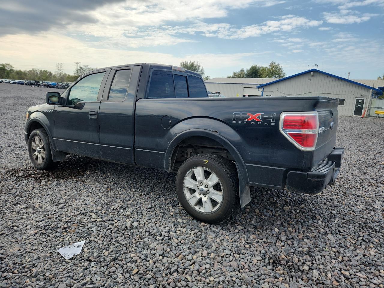 FORD F-150 SUPER CAB