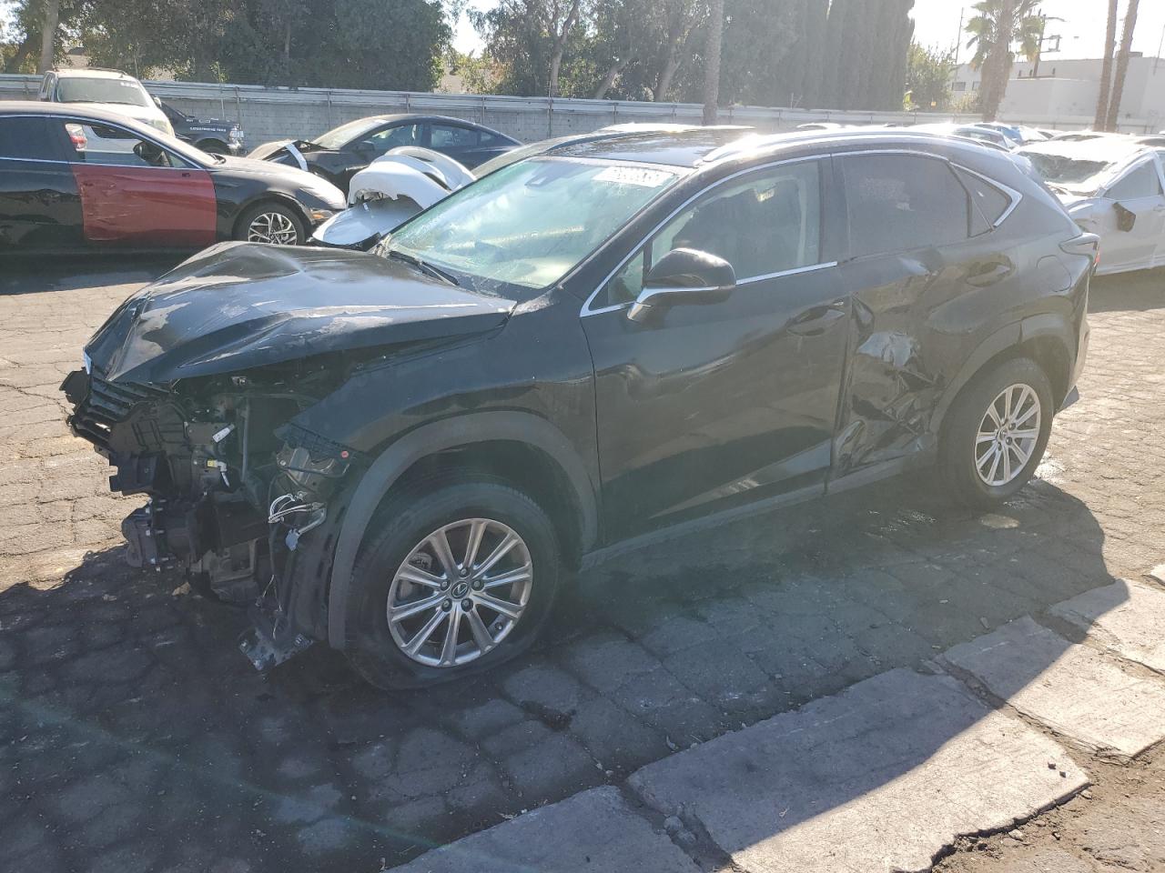 LEXUS NX 300 BASE