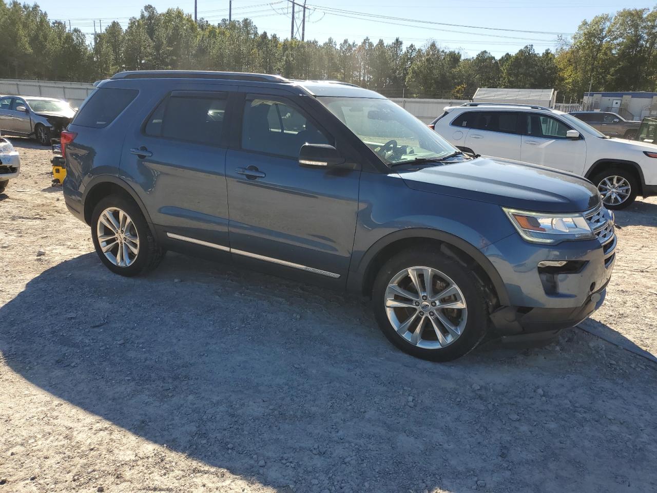 FORD EXPLORER XLT