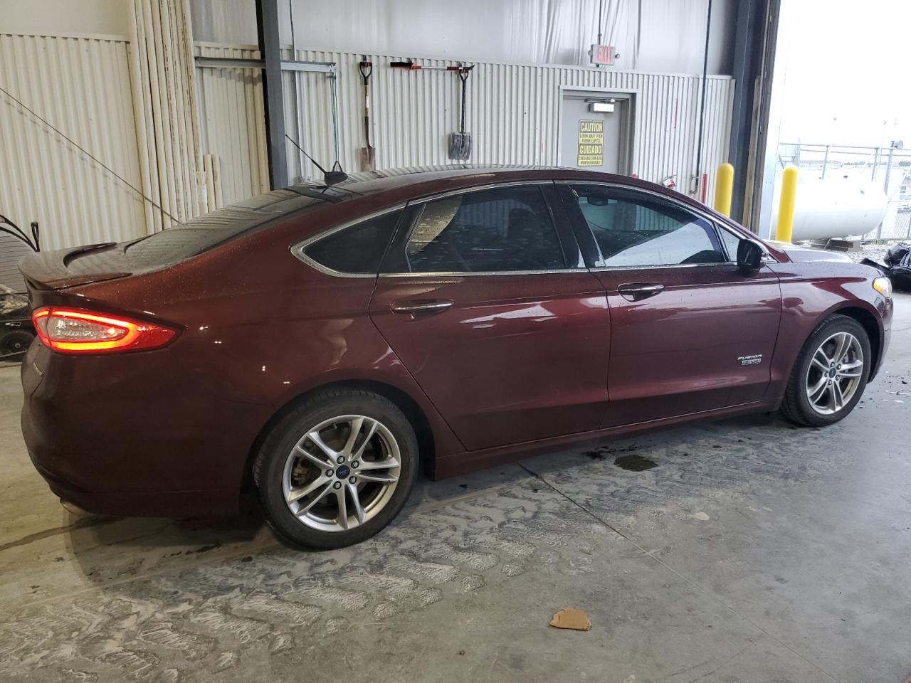 FORD FUSION TITANIUM PHEV