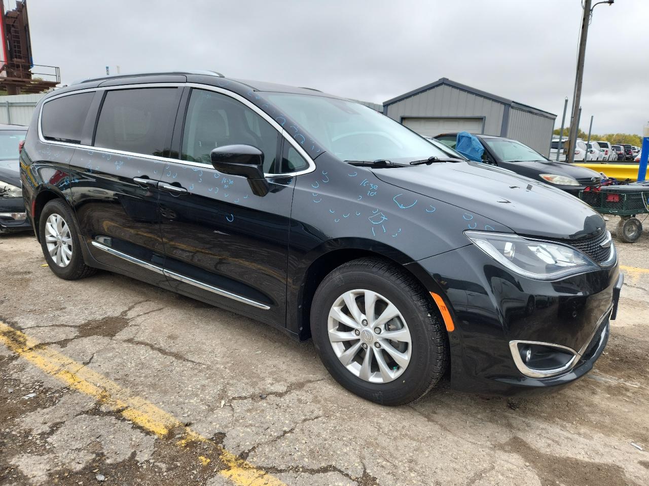 CHRYSLER PACIFICA TOURING L PLUS
