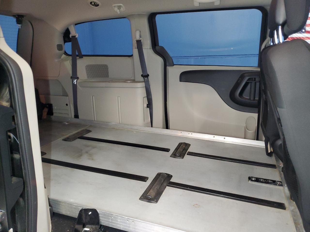 Lot #3279589261 2018 DODGE GRAND CARAVAN SE