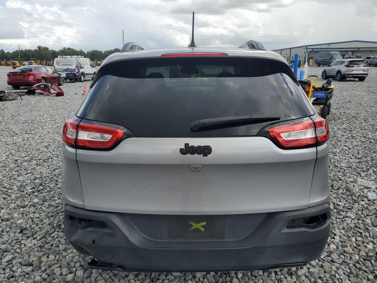 JEEP GRAND CHEROKEE LATITUDE