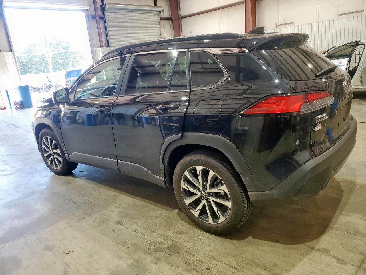 TOYOTA COROLLA CROSS XLE