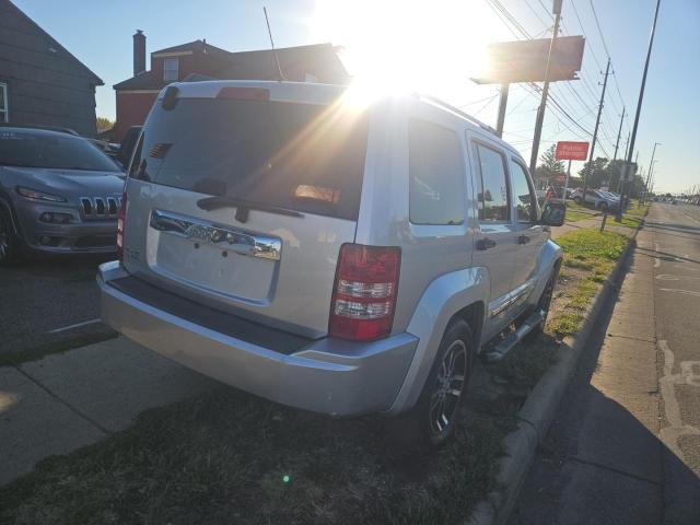 2011 JEEP LIBERTY LI - Inny widok