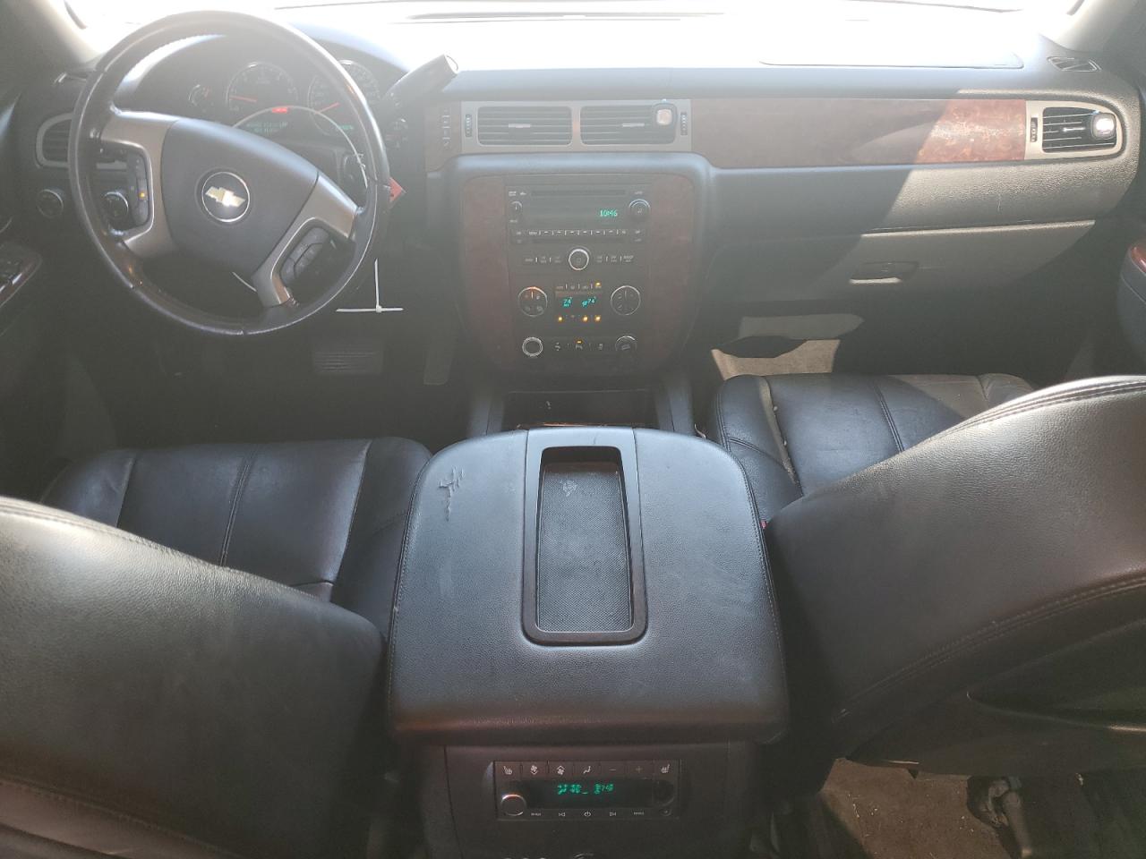 CHEVROLET SUBURBAN K1500 LT