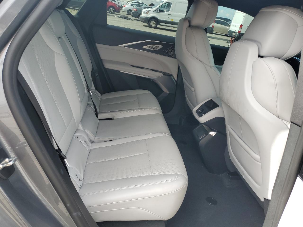 CADILLAC LYRIQ LUXURY