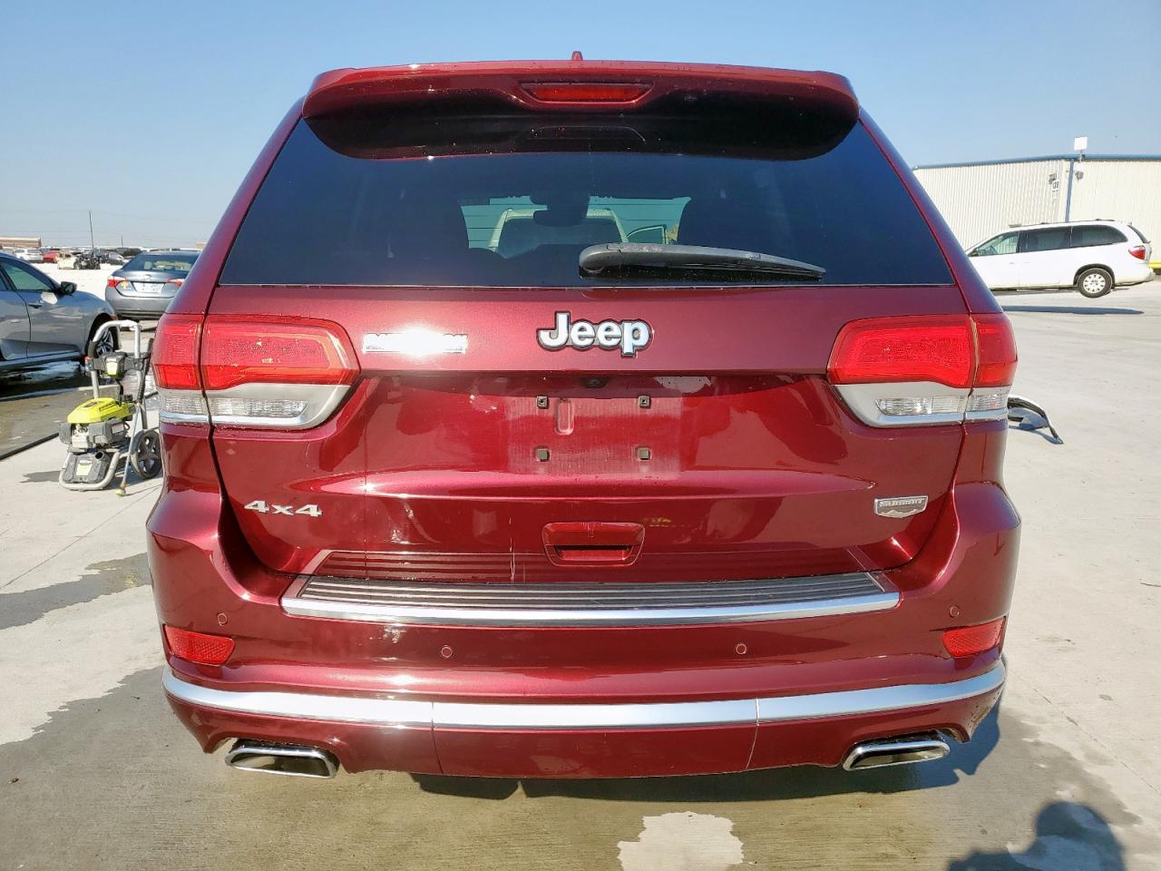 JEEP GRAND CHEROKEE SUMMIT