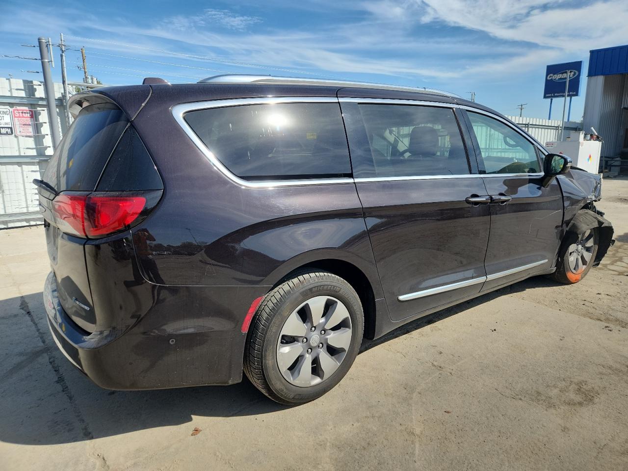 CHRYSLER PACIFICA HYBRID LIMITED
