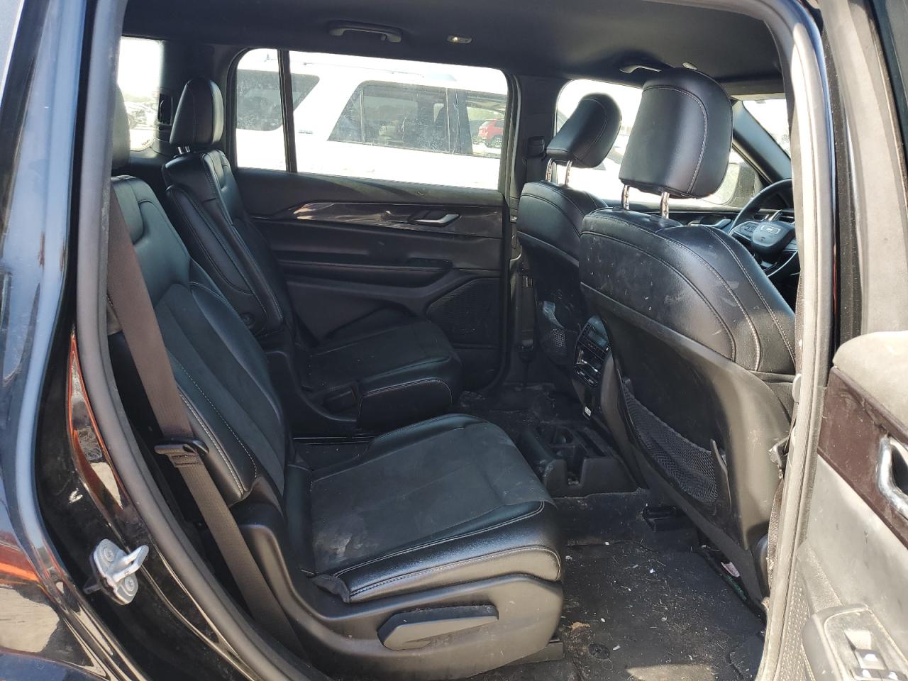 JEEP GRAND CHEROKEE L LAREDO