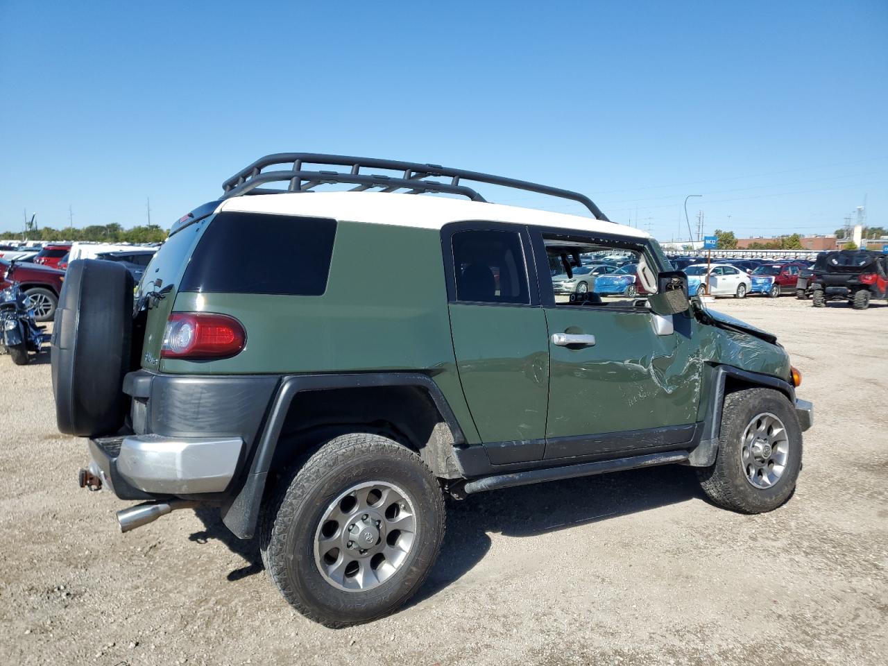 TOYOTA FJ CRUISER