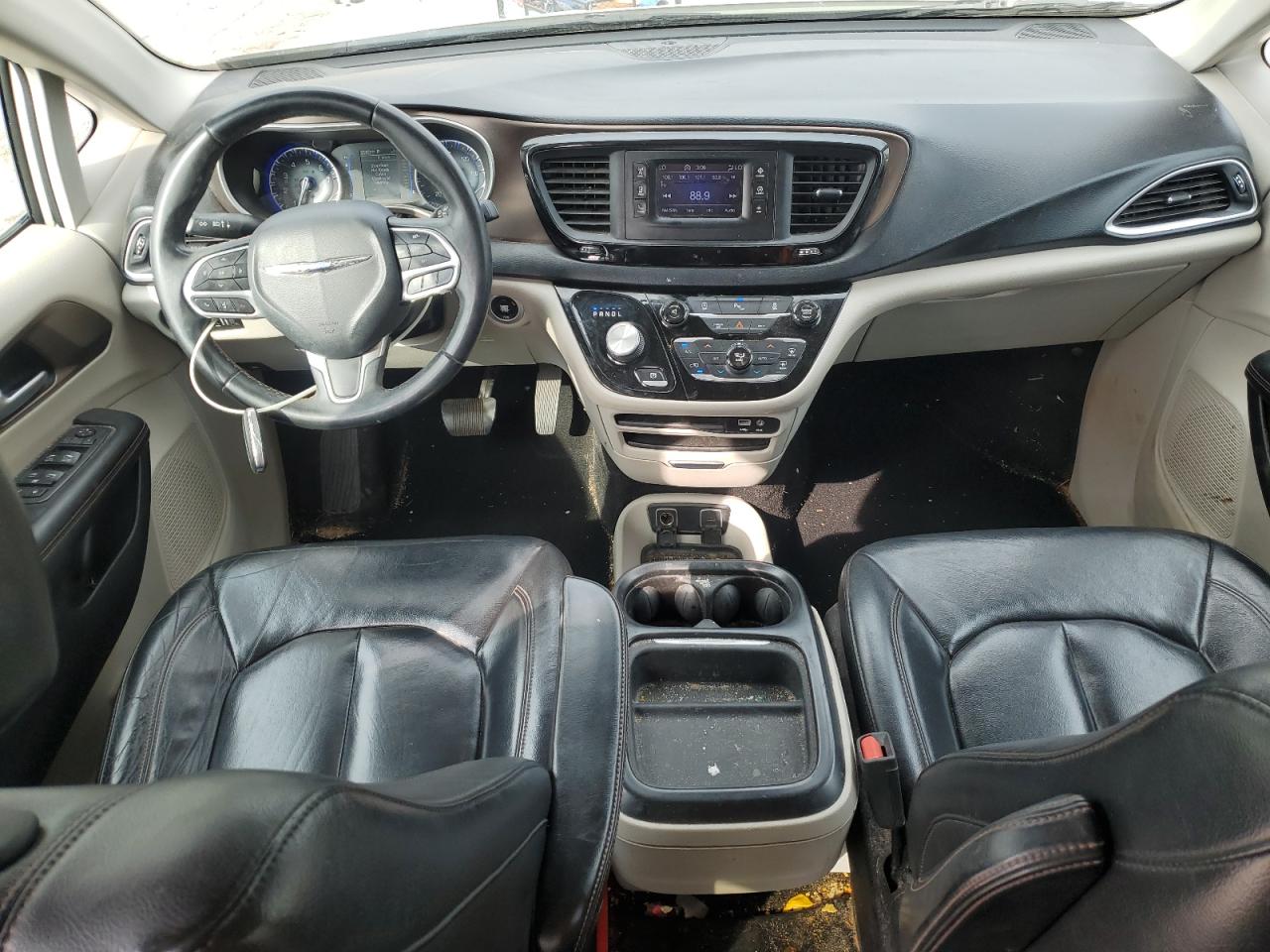 CHRYSLER PACIFICA TOURING L