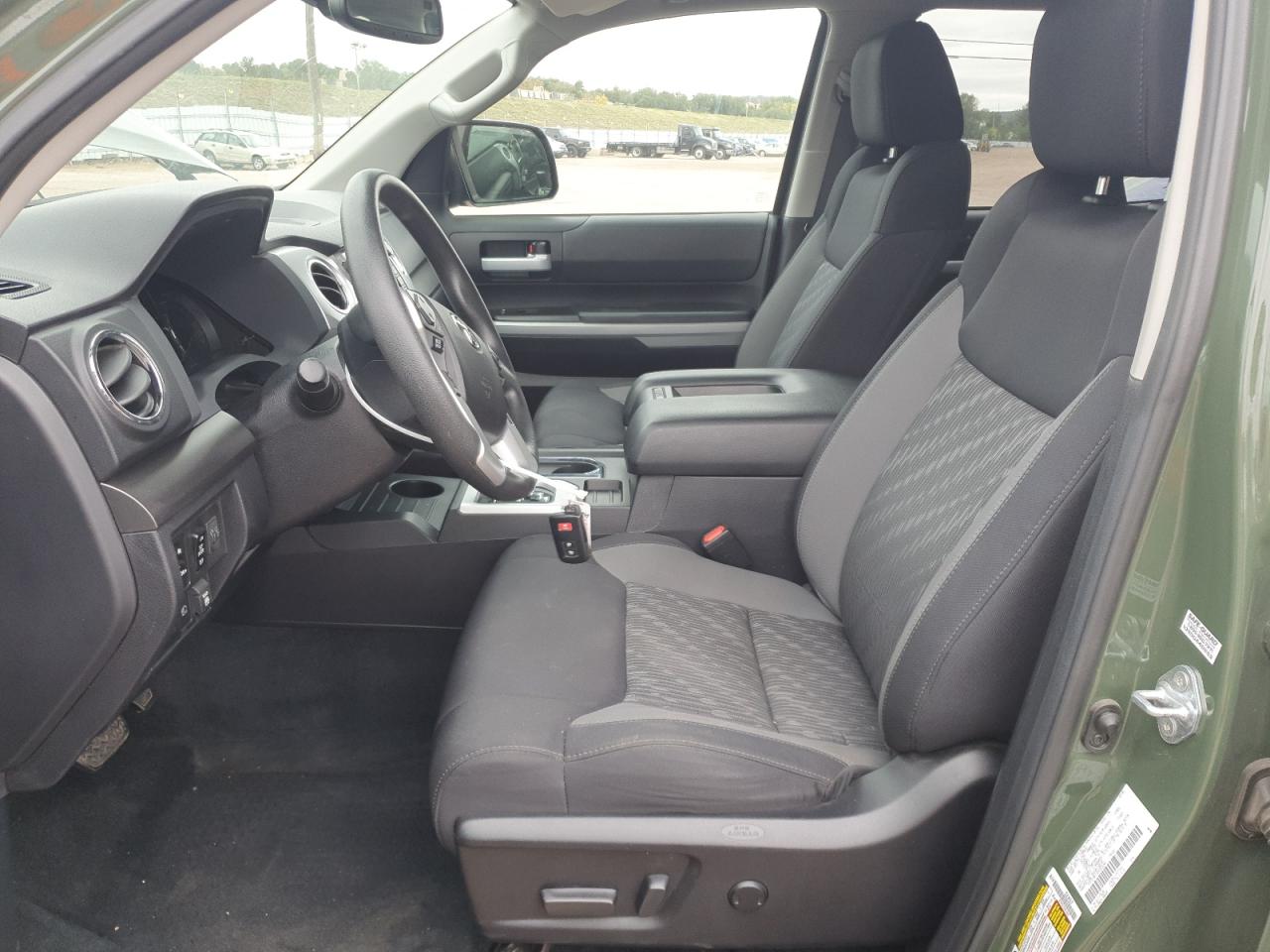 TOYOTA TUNDRA CREWMAX SR5