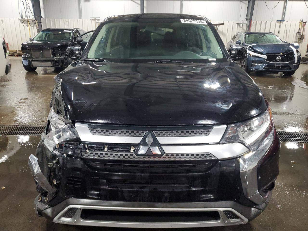 MITSUBISHI OUTLANDER SE
