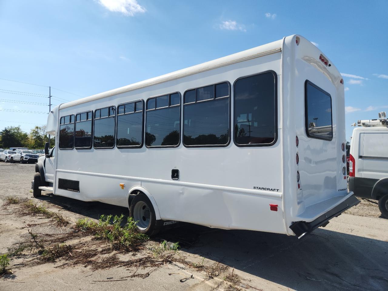 FORD F-550 SUPER DUTY