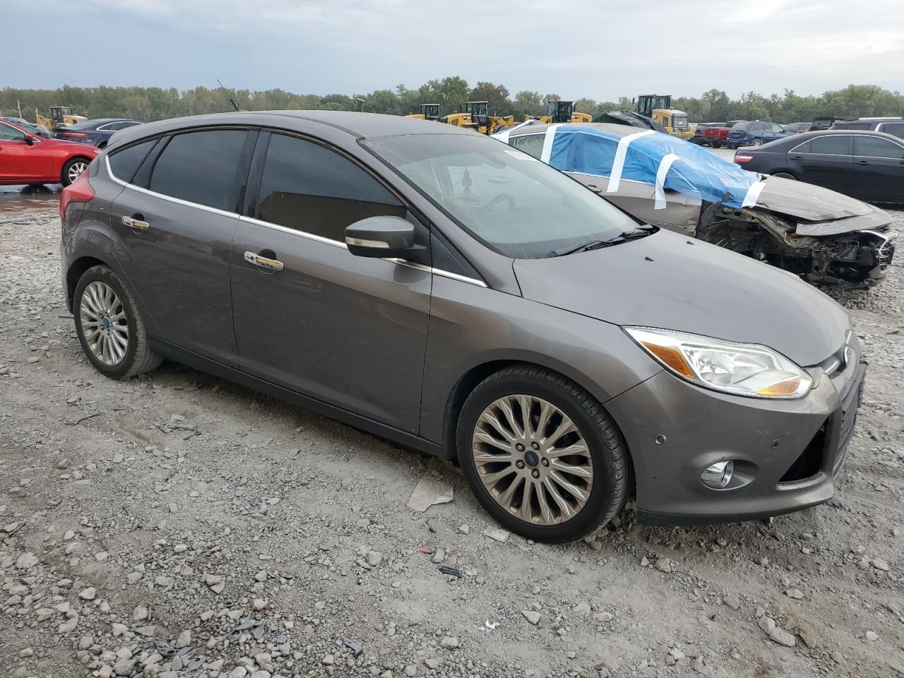 FORD FOCUS TITANIUM