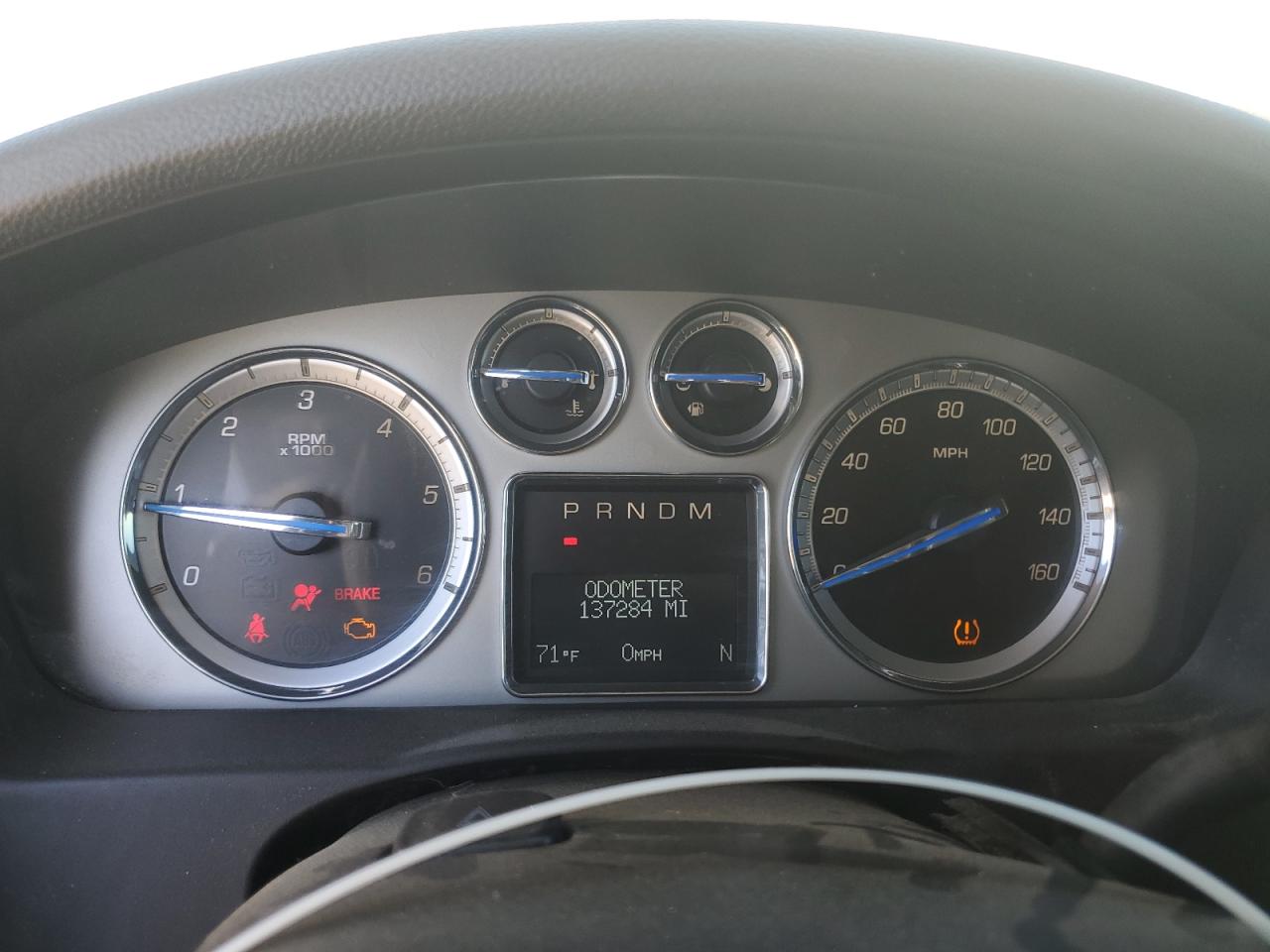 CADILLAC ESCALADE ESV LUXURY